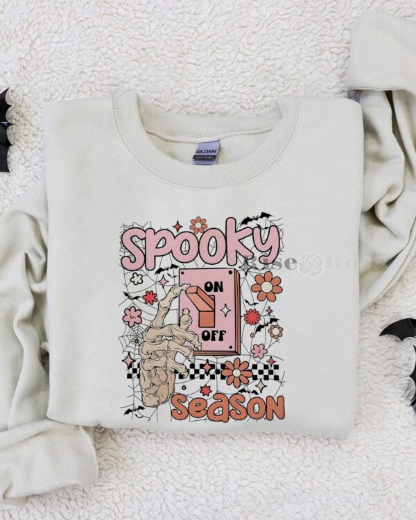 Spooky Season Halloween – Sweatshirt