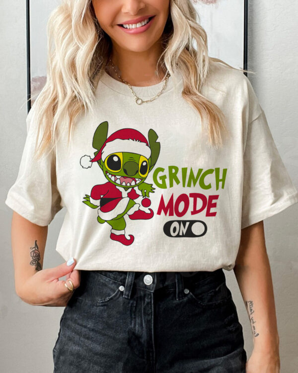 Stitch Grinch Mode On – Sweatshirt