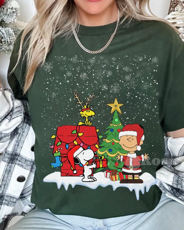 Snoopy Christmas Snow – Sweatshirt
