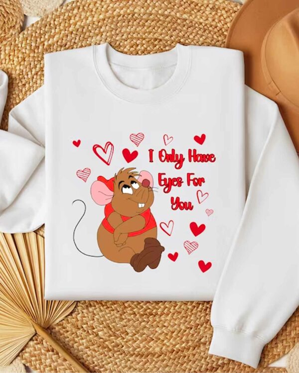 GusGus Lookin Like A Snack Valentine – Sweatshirt