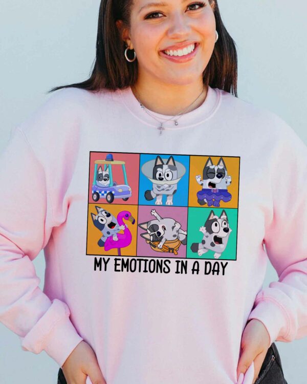 Muffin My Emotions In A Day – Sweatshirt, Tshirt, Hoodie