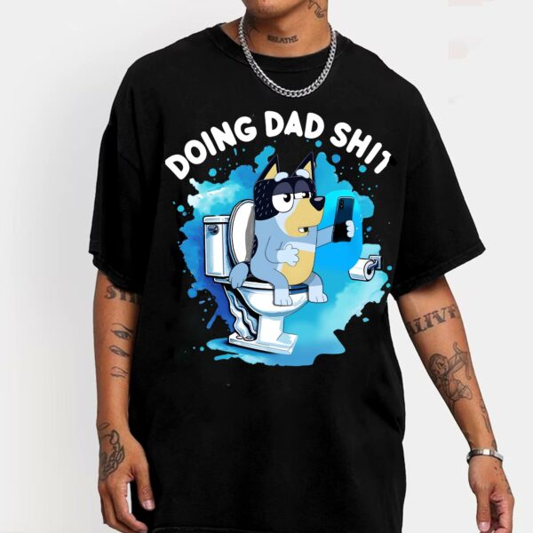 Doing Dad Shit With Phone – Sweatshirt, Tshirt, Hoodie