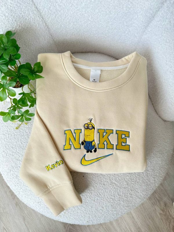 Minions – Embroidered Sweatshirt