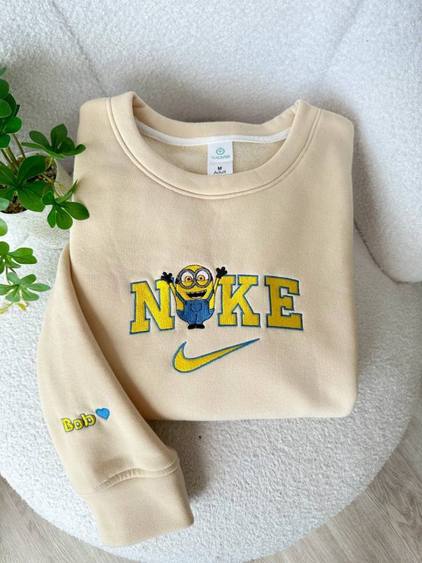 Minions – Embroidered Sweatshirt